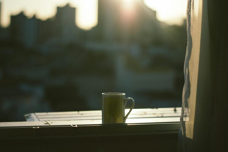 Tips for Creating a Relaxing Morning Routine to Start Your Day Right